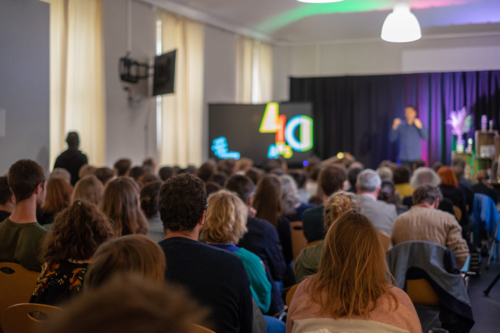 Formation écriture humoristique et stand-up Namur Aurélien Rigolet Empreintes